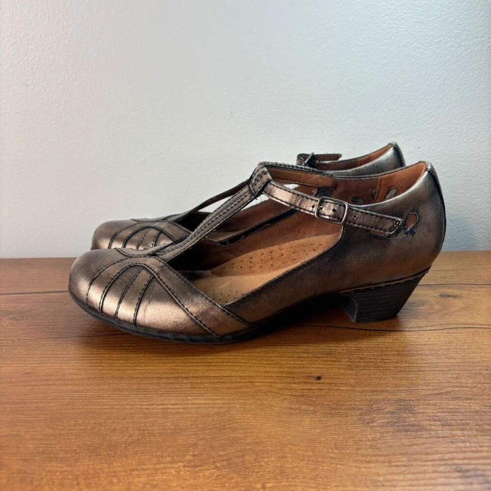 Cobb Hill New Balance Metallic Bronze Pewter Leather T-Strap Mary Jane Heels 8.5 - Picture 2 of 12